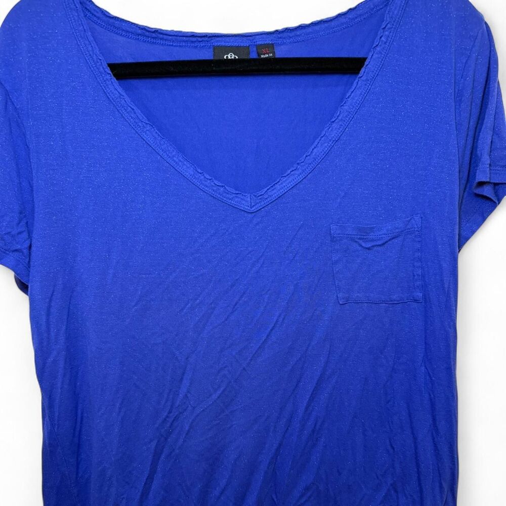 Rock & Republic Women's Vintage 2000s Y2K Blue Sparkle V-Neck Pocket T-shirt